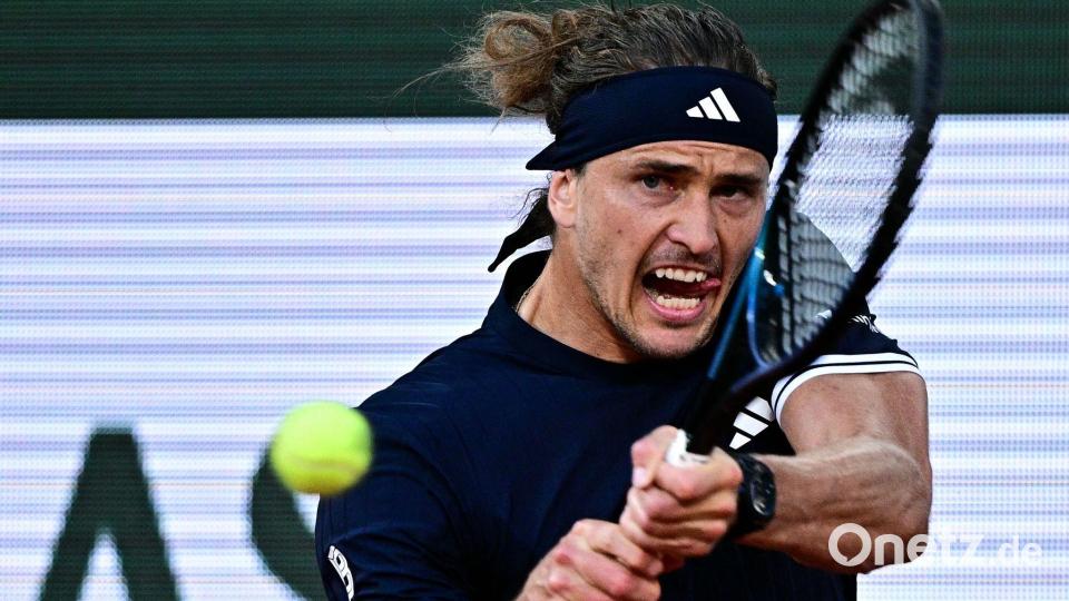 Alexander Zverev stand sich in seiner Karriere schon öfter selbst im Weg. Bild: Julien De Rosa/AFP/dpa