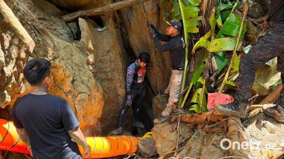 Der Zugang zu der Höhle ist extrem eng. Bild: Uncredited/Metta Tham Rescue Kalasin/AP/dpa