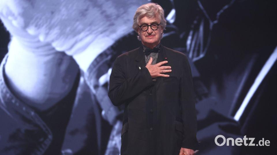 Wim Wenders auf der Bühne. Bild: Christoph Soeder/dpa