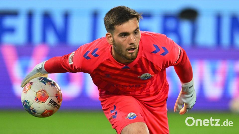 Dennis Seimen schaffte mit Paderborn den Bundesliga-Aufstieg. (Archivbild) Bild: Swen Pförtner/dpa