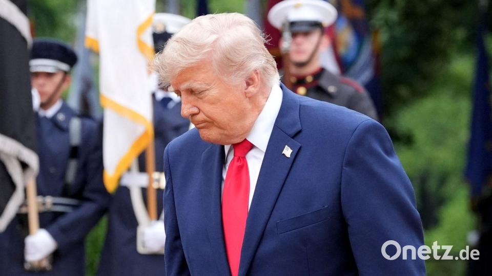 Eine Lagebesprechung im Weißen Haus endete Berichten zufolge ohne eine Entscheidung von Trump. Bild: Alex Brandon/AP/dpa
