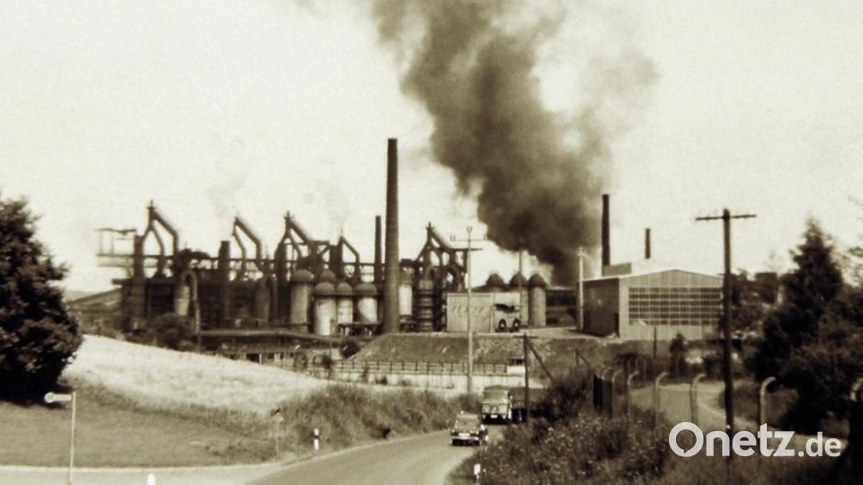 Die fünf Hochöfen mit Winderhitzern der Maxhütte, Sulzbach-Rosenberg. Bild: H.G.Graser - Eigenes Werk