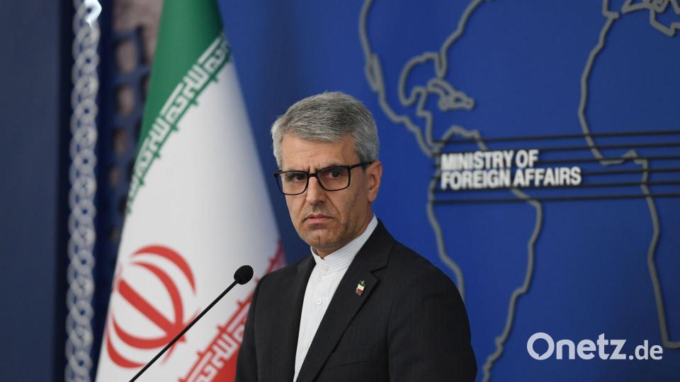 Der Sprecher des iranischen Außenministeriums zeigt den USA die Stirn Bild: Shadati/XinHua/dpa