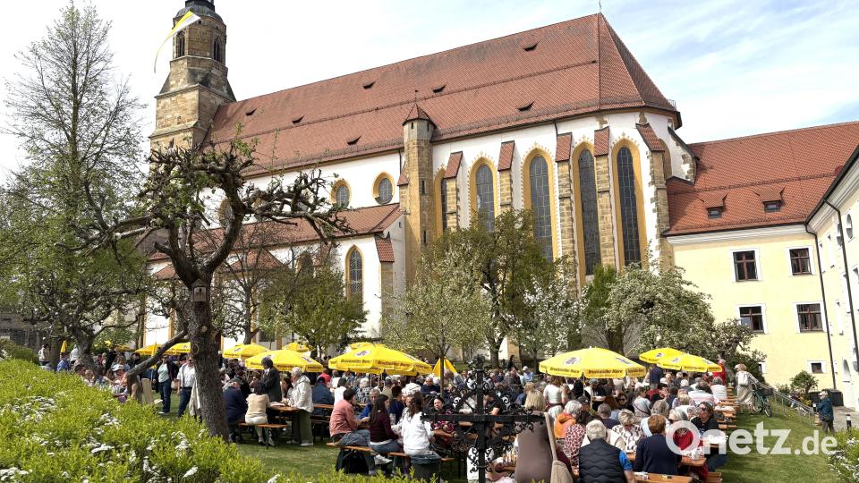 Leserbild: Idyllischer Biergarten in St. Georg Bild: Barbara Falter