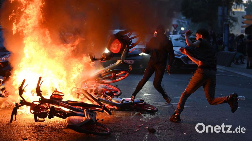 Nach dem Sieg von Paris Saint-Germain ist es in Paris zu Festnahmen und Zwischenfällen gekommen. Bild: Julien Mattia/Le Pictorium via ZUMA Press/dpa