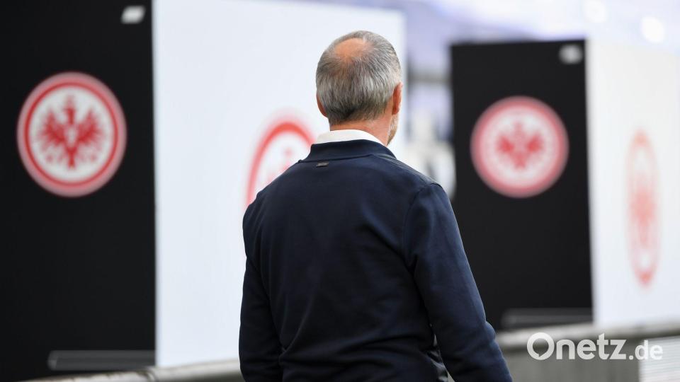Kehrte der Eintracht 2021 freiwillig den Rücken: Adi Hütter. (Archivbild) Bild: Arne Dedert/dpa