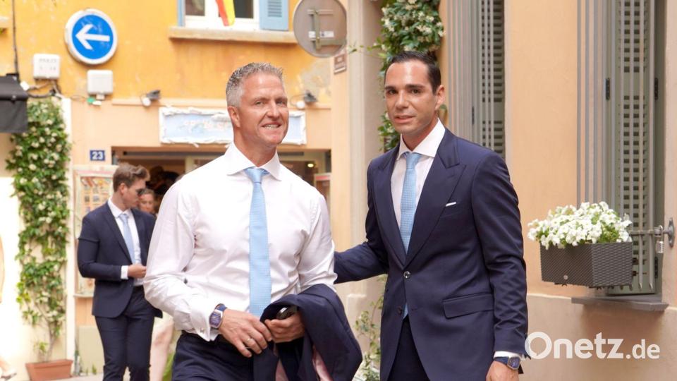Ralf Schumacher und Étienne Bousquet-Cassagne haben in Saint-Tropez geheiratet. Bild: Thibault Daliphard/Sky/dpa