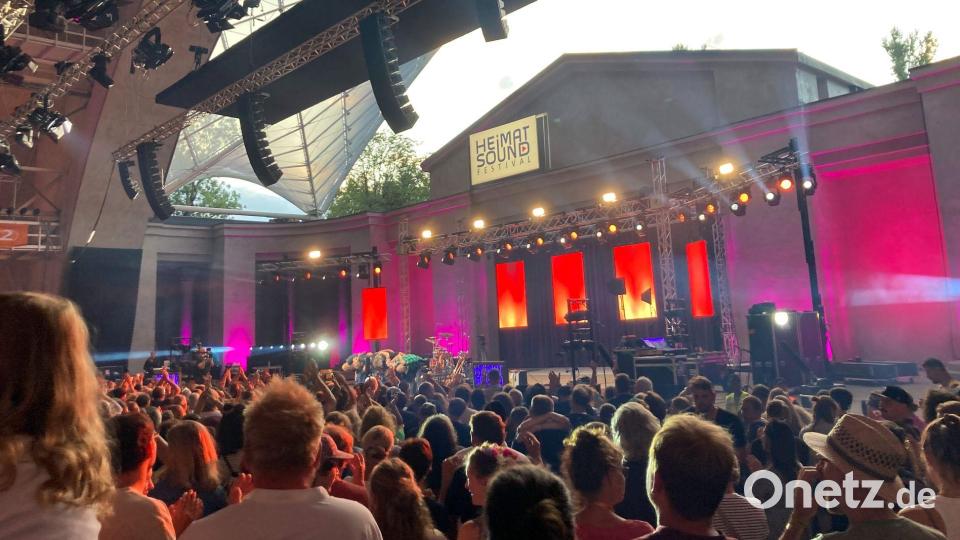 Das Oberammergauer Passionstheater wird zur Partymeile. (Archivbild) Bild: Sabine Dobel/dpa