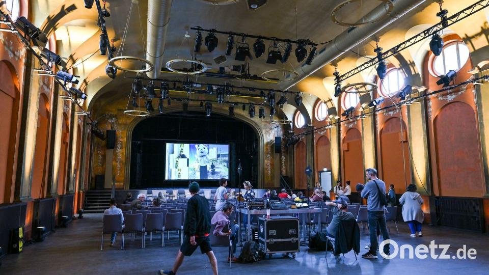 Bespielt werden soll auch wieder der Prater. Bild: Jens Kalaene/dpa