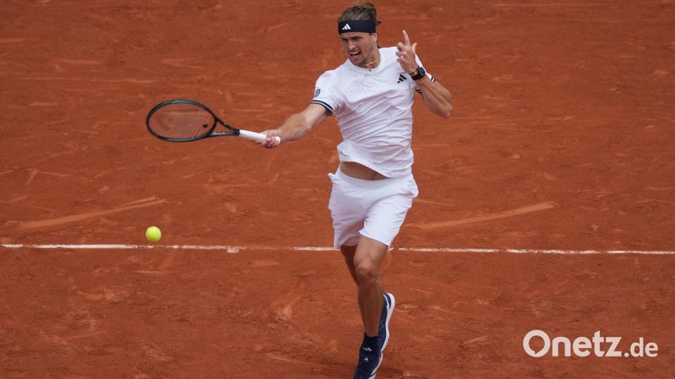 Schafft Alexander Zverev den Sprung ins Halbfinale von Paris? Bild: Thibault Camus/AP/dpa