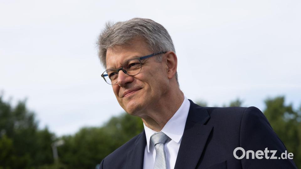 Der Bundesverkehrsminister spricht von einem echten Gewinn. Bild: Rolf Vennenbernd/dpa