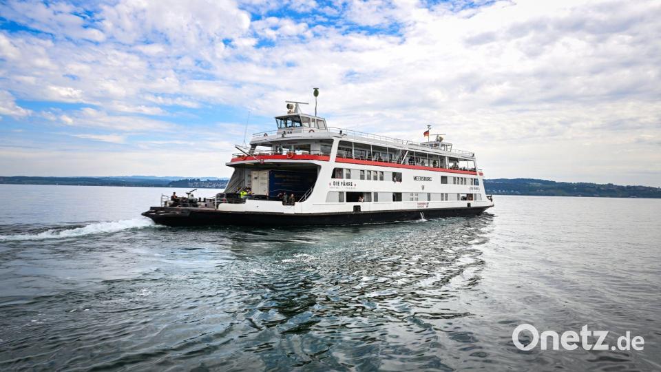 Ein Fähre fährt von Konstanz-Staad Richtung Meersburg. Bild: Felix Kästle/dpa
