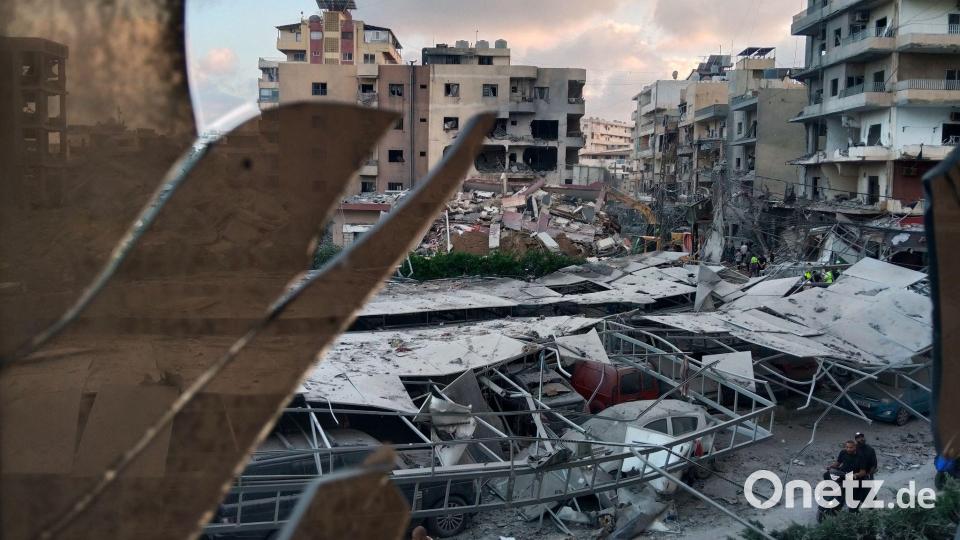 Weite Gebiete im Südlibanon wurden durch israelische Angriffe verwüstet. (Archivbild) Bild: Uncredited/AP/dpa