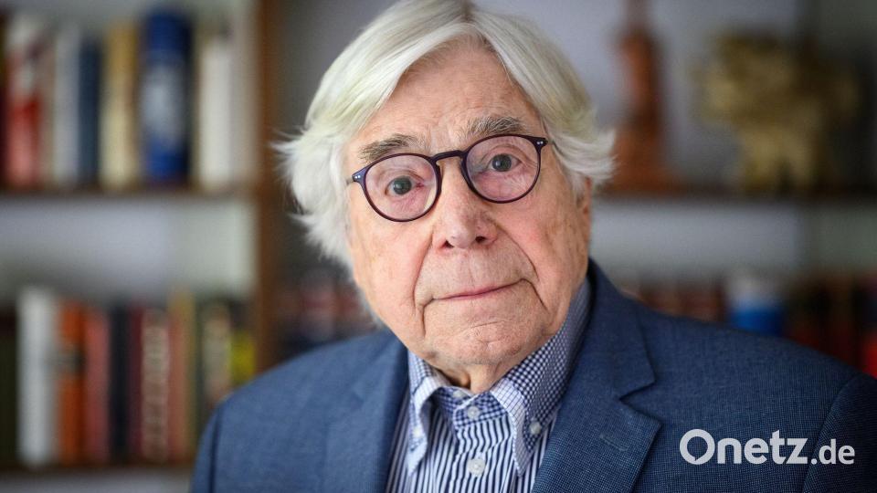 Bazon Brock hatte als bundesweit erster Professor einen Lehrstuhl für „Prophetie“ inne. Bild: Bernd von Jutrczenka/dpa