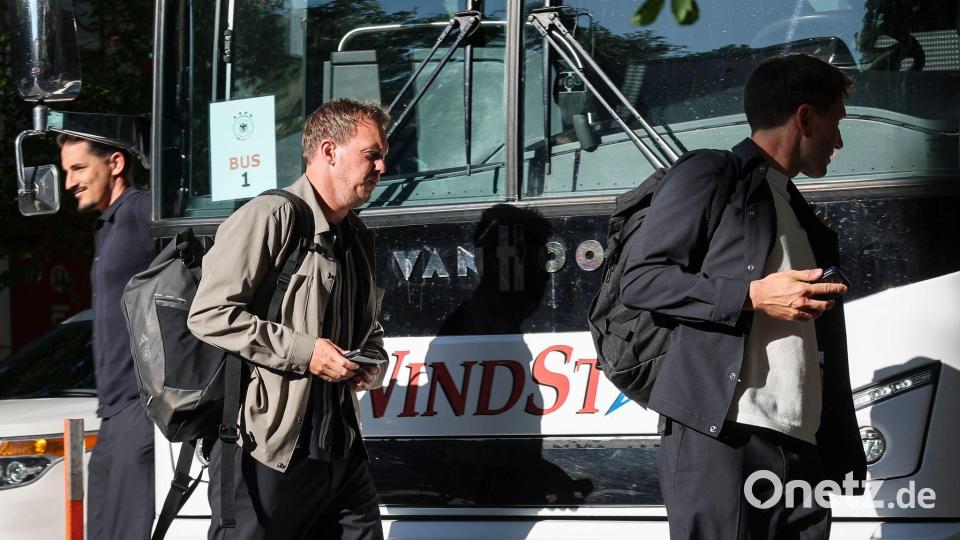 Bundestrainer Julian Nagelsmann bei der Ankunft am Teamhotel in Chicago. Bild: Christian Charisius/dpa