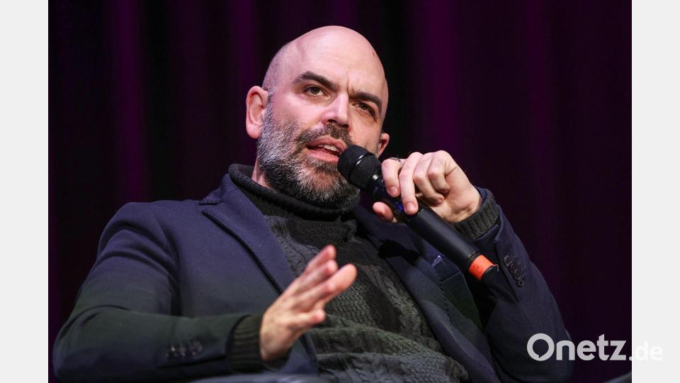 Der Bestseller-Autor Roberto Saviano kritisierte die Zustände seit langem. (Archivbild) Bild: Oliver Berg/dpa