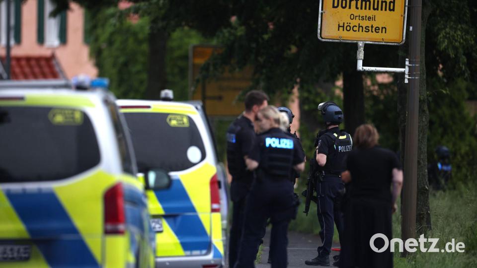 Der Einsatz dauerte mehrere Stunden. Bild: Christoph Reichwein/dpa