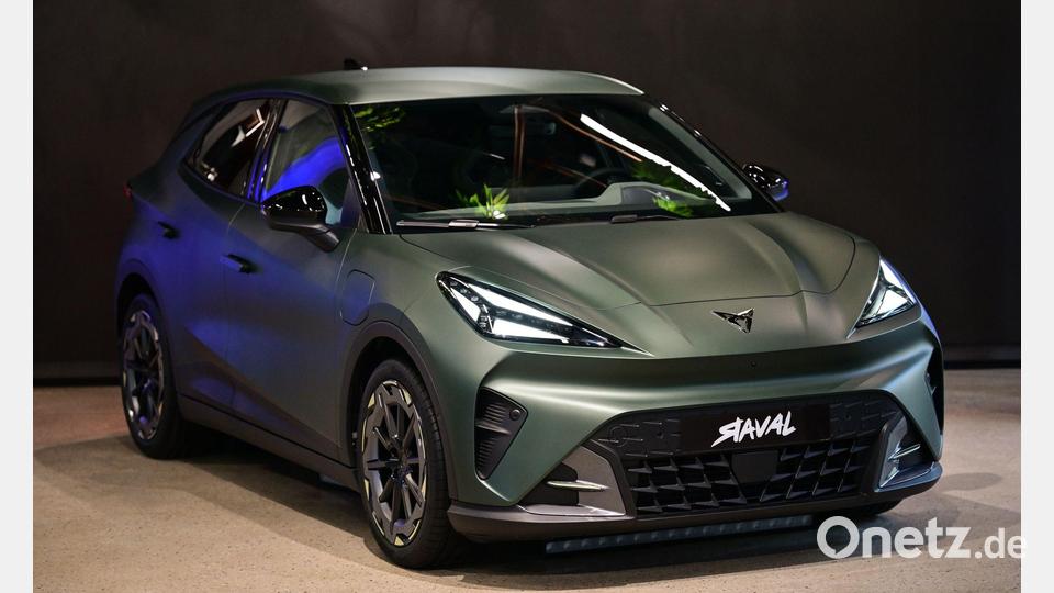 Der Cupra Raval soll bereits kurz vor dem ID. Polo auf den Markt kommen. (Archivbild) Bild: Sebastian Christoph Gollnow/dpa