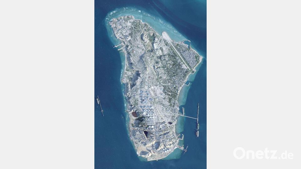 Die Insel Charg ist entscheidend für Irans Ölexporte - im Normalfall der größte Devisenbringer der Islamischen Republik. (Archivbild) Bild: Planet Labs PBC/dpa