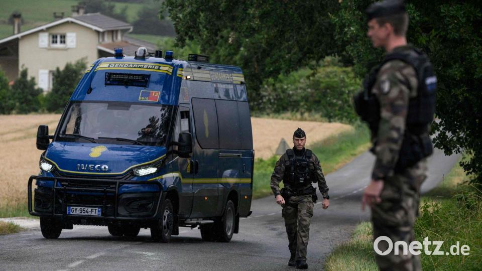 Eine Obduktion muss letzte Gewissheit bringen, ob es sich bei der entdeckten Leiche um die vermisste Elfjährige handelt. Bild: Ed Jones/AFP/dpa