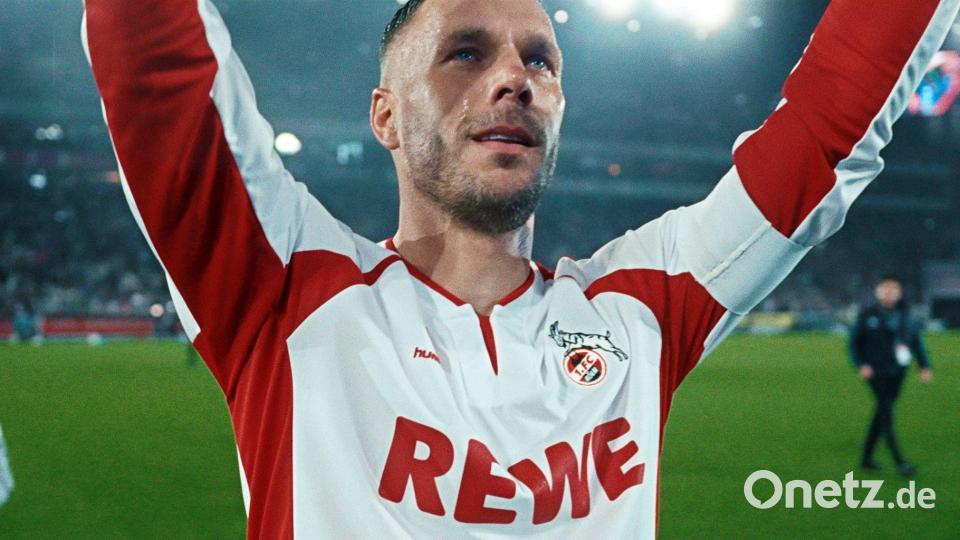 Die Doku „Poldi“ über Fußballer Lukas Podolski ist seit 4. Juni auf Netflix streambar. Bild: -/Netflix/dpa