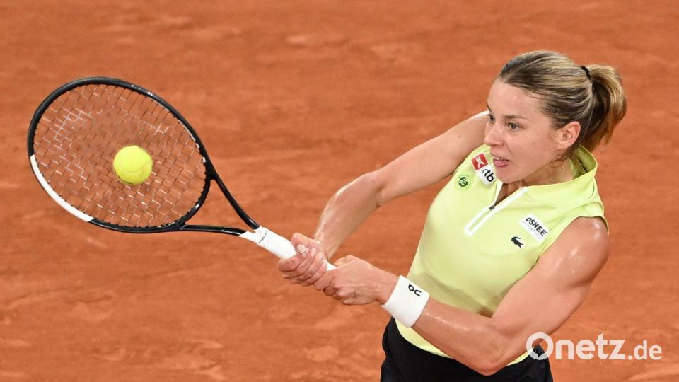Maja Chwalinska bei einem Rückhandschlag. Bild: Emma Da Silva/AP/dpa