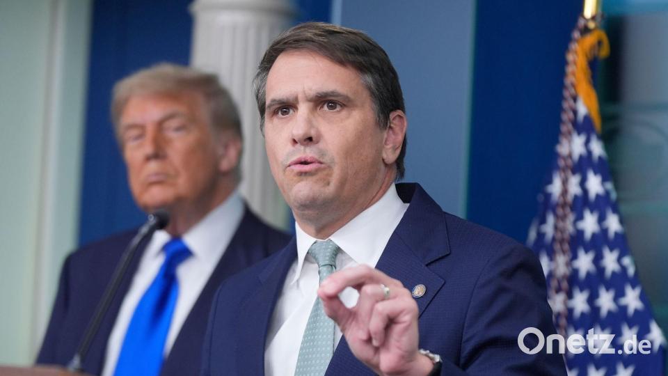 Der frühere Trump-Anwalt Todd Blanche soll im Amt des Justizministers bleiben. (Archivbild) Bild: Manuel Ceneta/AP/dpa
