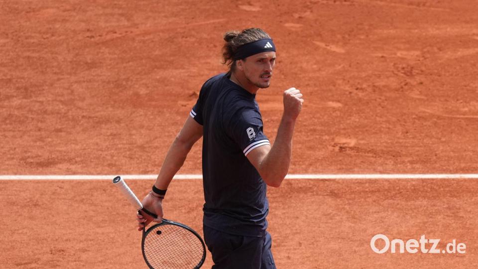 Tennis, Männer, Grand Slam, French Open, Halbfinale, Mensik (Tschechien) - Zverev (Deutschland): Alexander Zverev jubelt. Bild: Thibault Camus/AP/dpa