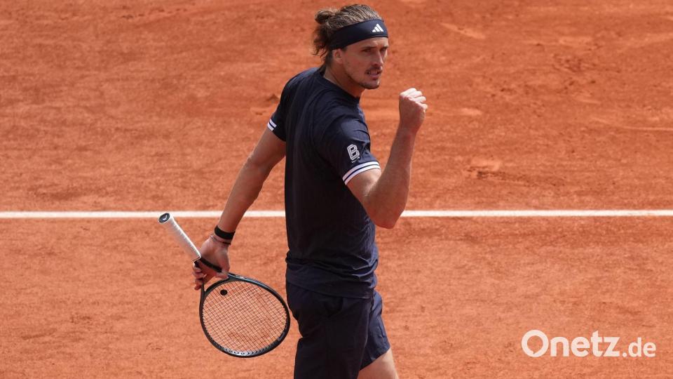 Jubelt über einen Punktgewinn: Alexander Zverev. Bild: Thibault Camus/AP/dpa