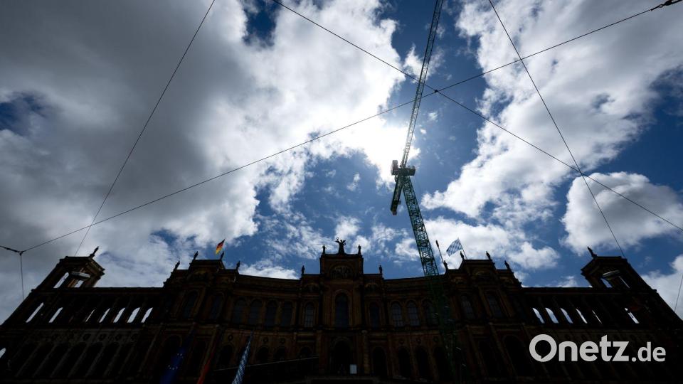 Die Abgeordneten des bayerischen Landtags bekommen ab Juli mehr Geld. Bild: A4366 Sven Hoppe/dpa