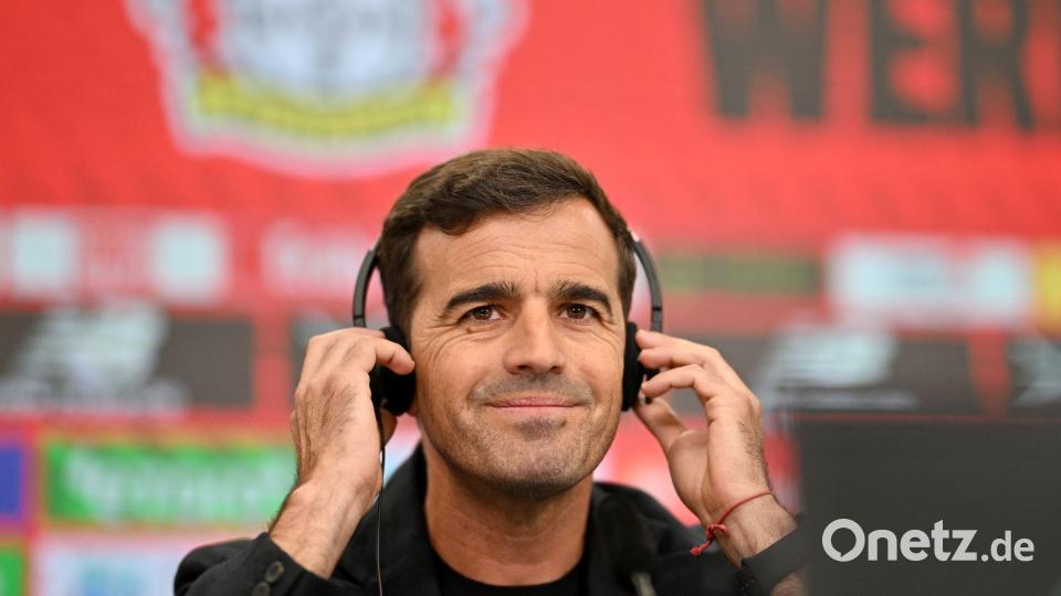 Leverkusen präsentiert Carles Martínez Novell als neuen Trainer Bild: Anke Waelischmiller/dpa