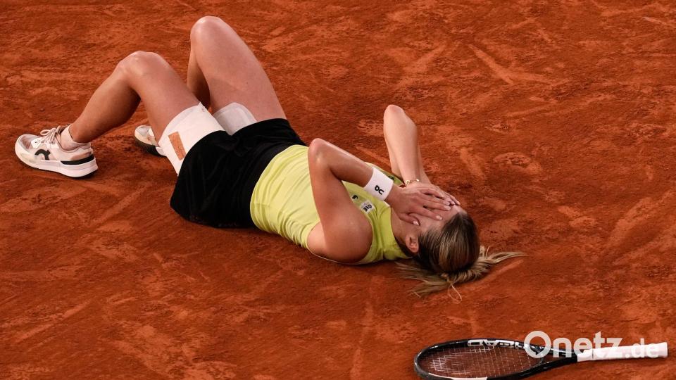 Von den Gefühlen überwältigt: Maja Chwalinska. Bild: Christophe Ena/AP/dpa