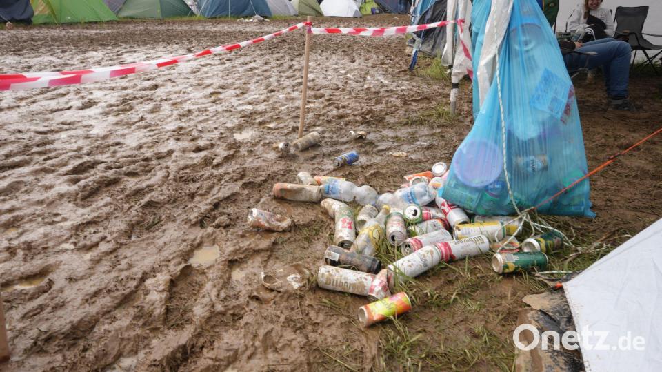 Leere Dosen sind nur ein Beispiel für Müll, der bei einem Festival anfallen kann. Bild: Thomas Frey/dpa