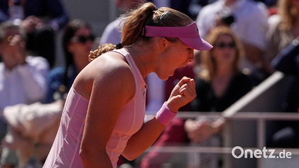 Konnte auch im Finale der French Open jubeln: Mirra Andrejewa. Bild: Thibault Camus/AP/dpa