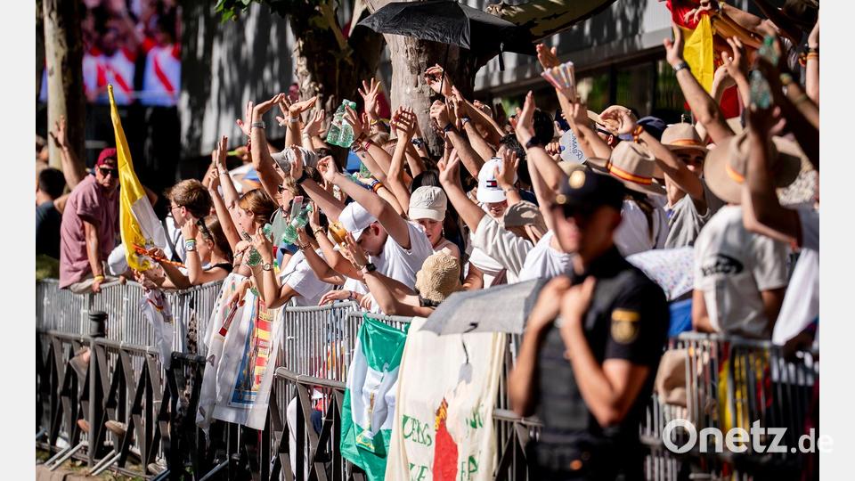 Wie in Madrid sind auch in Barcelona und auf den Kanarischen Inseln Großveranstaltungen mit Papst Leo XIV. geplant. Bild: A. Pérez Meca/EUROPA PRESS/dpa