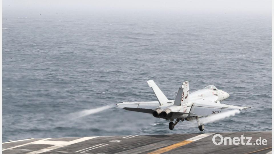 Das US-Militär wehrte nach eigenen Angaben iranische Raketen und Drohnen ab. (Symbolbild) Bild: MCSN Dan Snow/Navy Office of Information/dpa