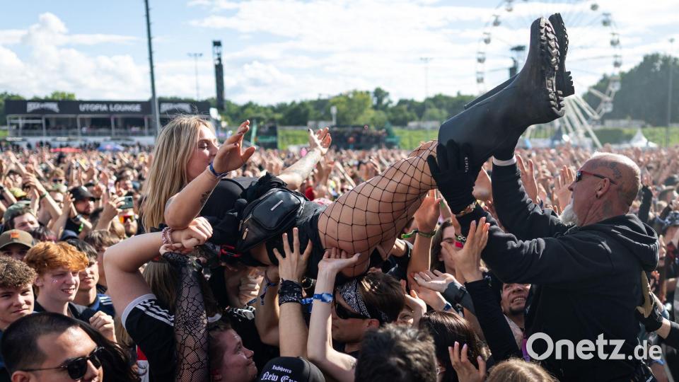 Nach Regen am Morgen kam am ersten Festivaltag später die Sonne raus. Bild: Daniel Karmann/dpa