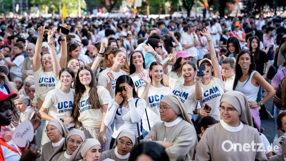 An einer Jugend-Vigilie mit dem Papst in Madrid nahmen Schätzungen zufolge bis zu 600.000 junge Menschen teil. Bild: A. Pérez Meca/EUROPA PRESS/dpa