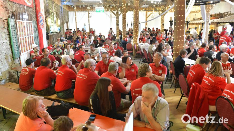 Der Feststadl auf schloss Guteneck war bestens besucht. Bild: Hubert Ziegler