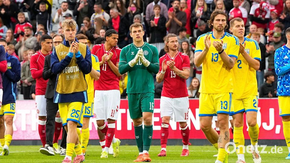Spieler unter Schock: Beim Länderspiel zwischen Dänemark und der Ukraine ist Dänemarks Star Christian Eriksen erneut auf dem Rasen zusammengebrochen. Bild: Bo Amstrup/Ritzau Scanpix Foto/AP/dpa
