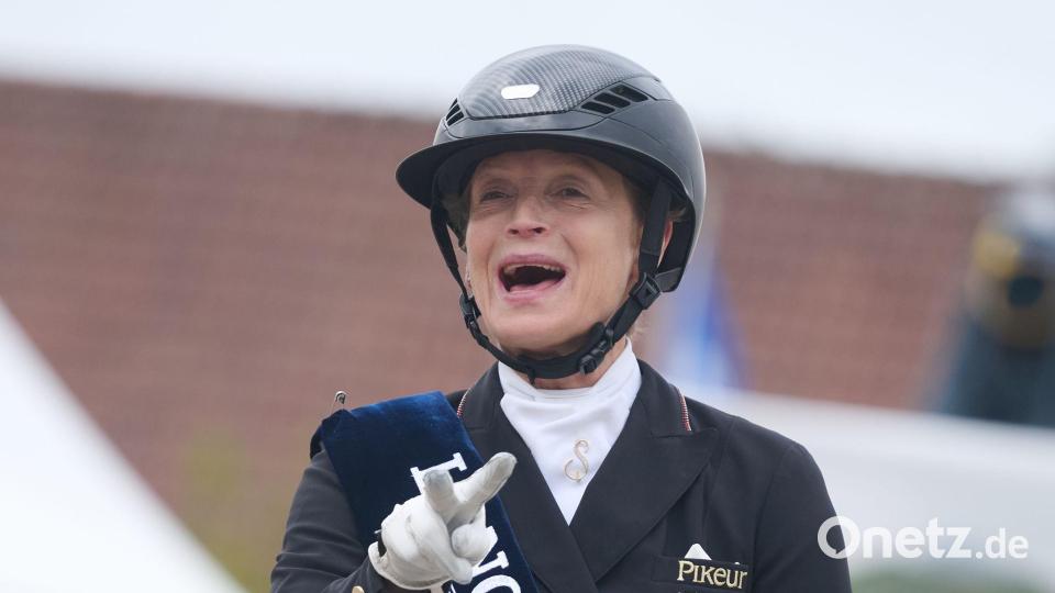 Doppelte Freude für die große Dame des Reitsports: Isabell Werth gewinnt zwei Titel. Bild: Bernd Thissen/dpa