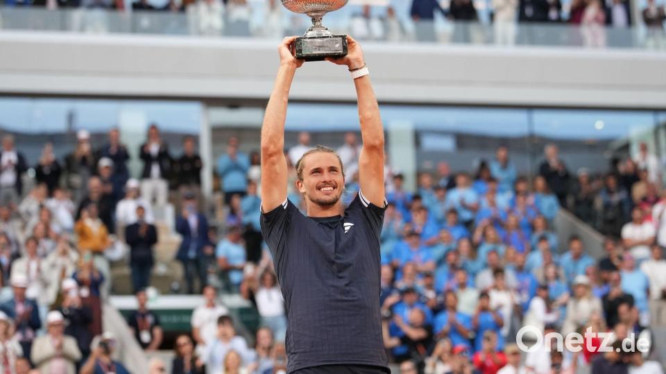 Am Ziel seiner Träume angelangt: Alexander Zverev Bild: Christophe Ena/AP/dpa