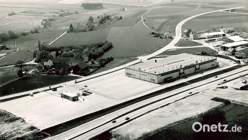 So sah das Gelände im Jahr 1973 aus, als die Amberger zum Dez zum Einkaufen gingen. Luftbild: Werner Lischka