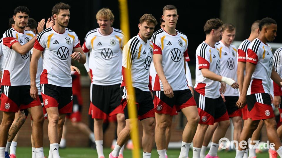 Die Spieler der Nationalmannschaft beim öffentlichen Training auf dem Gelände der Wake Forest University in Winston-Salem. Bild: Federico Gambarini/dpa