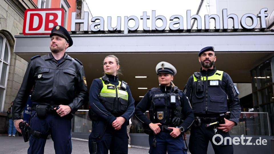 Polizei, Bundespolizei, Deutsche Bahn Sicherheit und die U-Bahnwache wollen künftig gemeinsam auf Streife gehen. Bild: Sven Hoppe/dpa