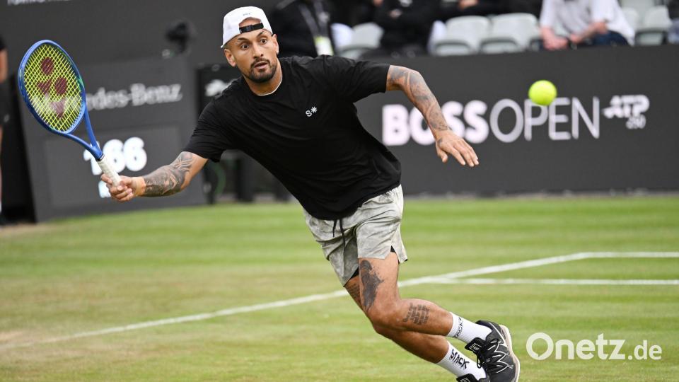 Nick Kyrgios überraschte beim Comeback mit einem ungefährdeten Erstrundenerfolg. Bild: Marijan Murat/dpa