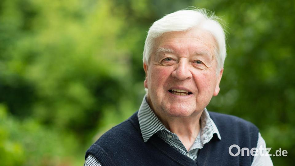 Der langjährige bayerische Kultusminister Hans Maier (CSU), hier kurz vor seinem 85. Geburtstag, ist im Alter von 94 Jahren gestorben. (Archivbild) Bild: picture alliance / dpa