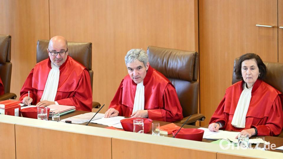 Das Gericht prüft drei Klagen von Telekommunikationsanbietern. Bild: Uli Deck/dpa