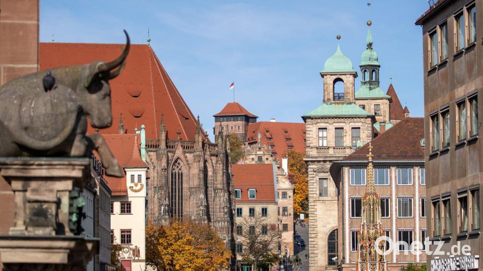 Nürnberg landet beim Glücksatlas auf den hinteren Plätzen. (Archivbild) Bild: Daniel Karmann/dpa