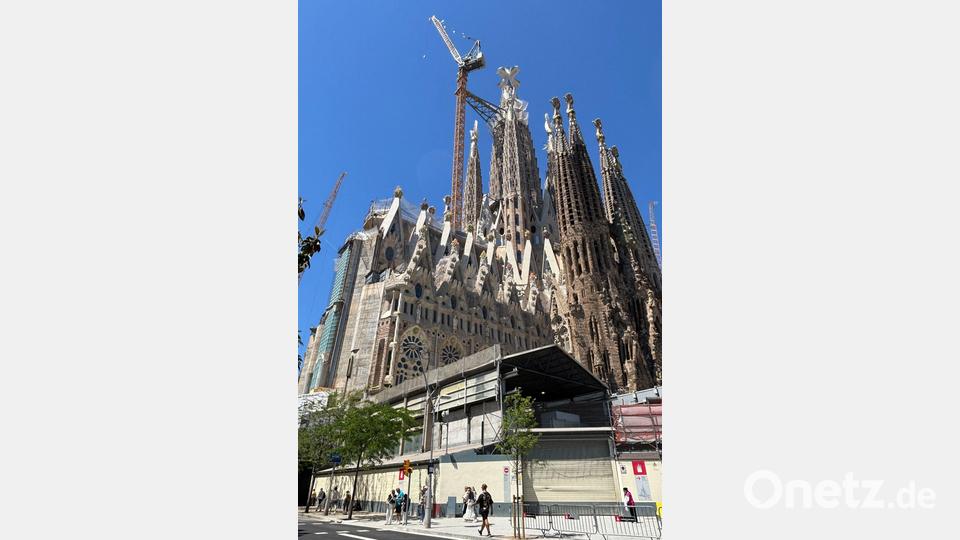 Noch konkurrieren Baukräne mit den imposanten Türmen der Sagrada Família. Bild: Jan-Uwe Ronneburger/dpa